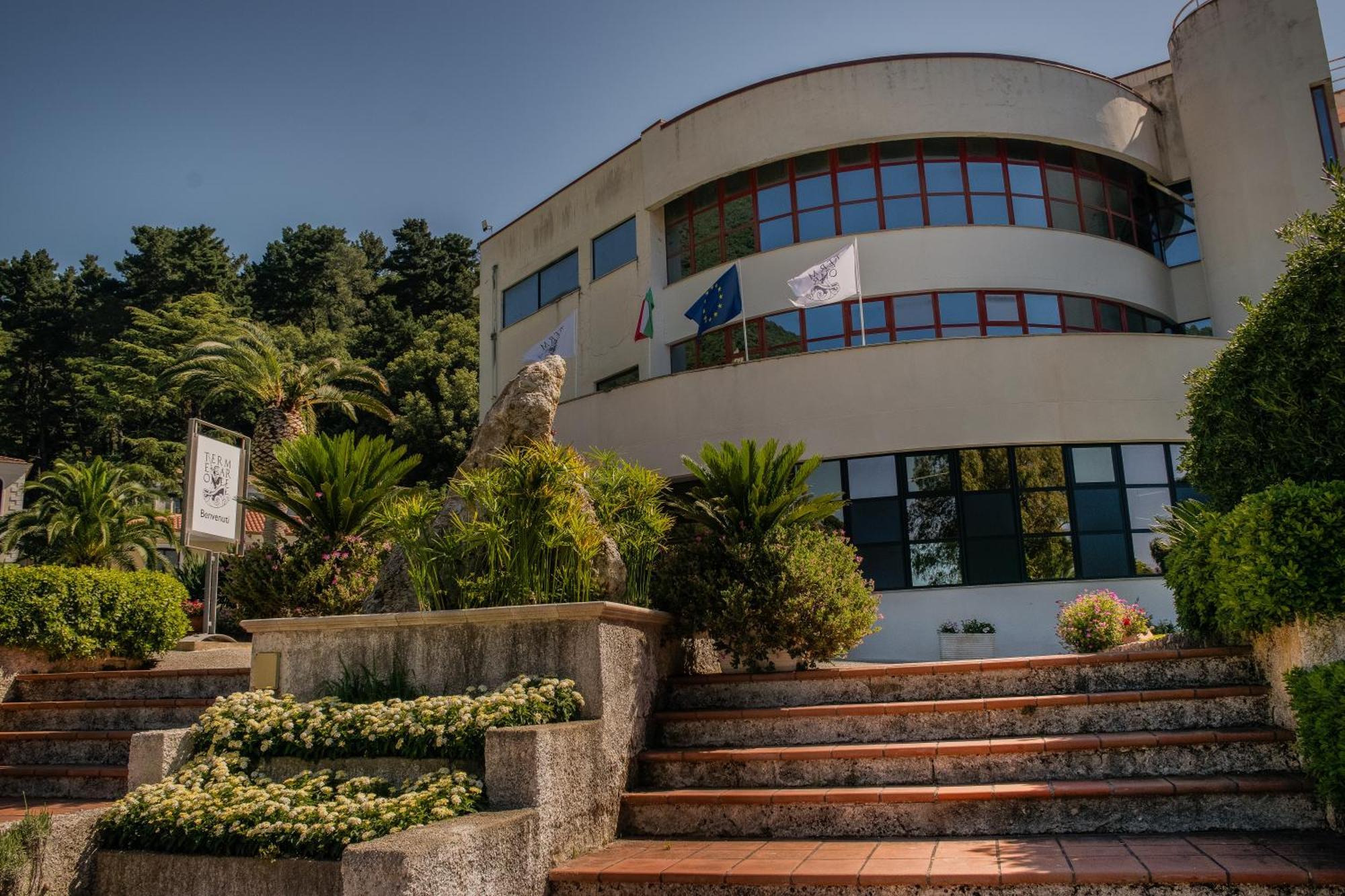 Hotel Ristorante La Mimosa Lamezia Terme Exterior foto